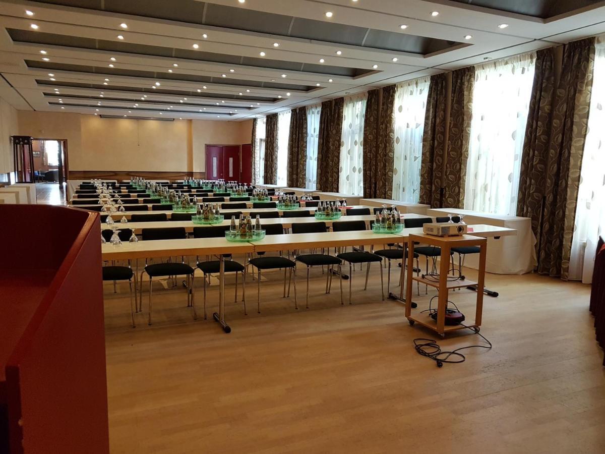 Hotel Zum Weissen Ross Delitzsch Negócio foto